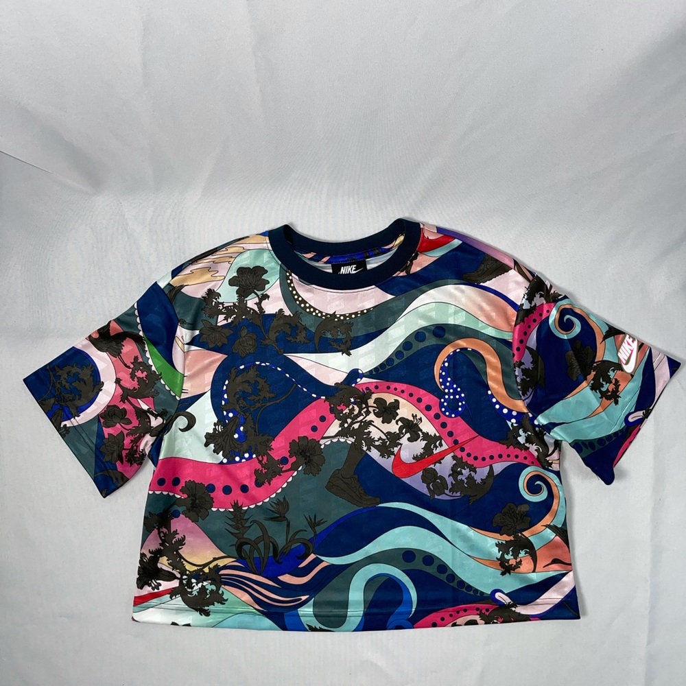 Nike Crop Top